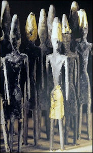 20120208-Phoenician_statuettes s.jpg